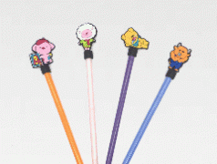 廠(chǎng)家定制PVC卡通滴膠筆頭公仔_橡膠筆套_塑膠筆